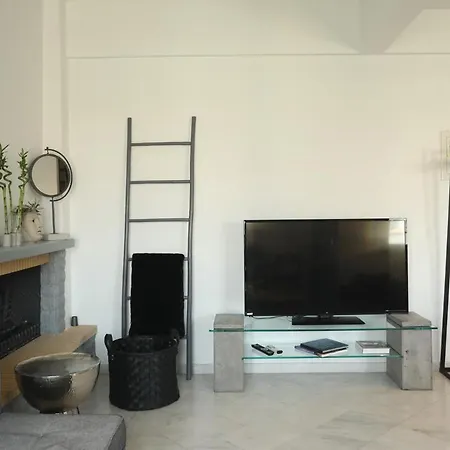 Daire Leoforos 28is Oktovriou