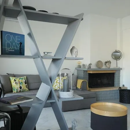 Apartment Leoforos 28is Oktovriou *