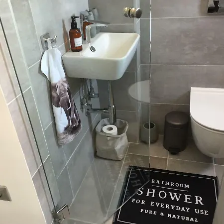 Apartment Leoforos 28is Oktovriou *
