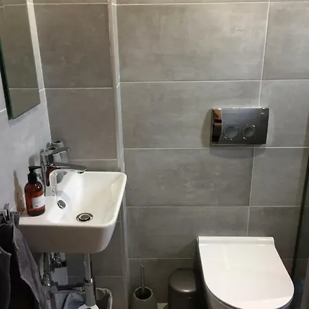 Apartment Leoforos 28is Oktovriou