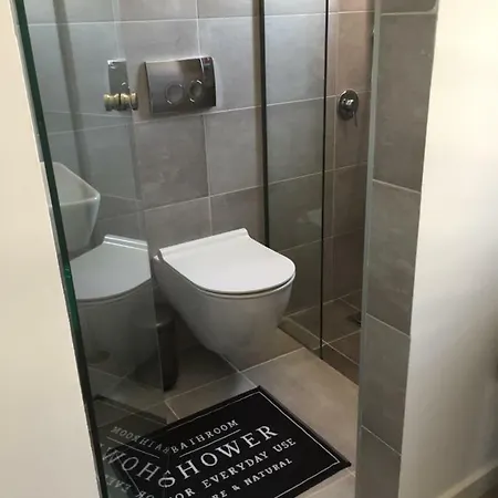 Leoforos 28is Oktovriou * Thessaloníki