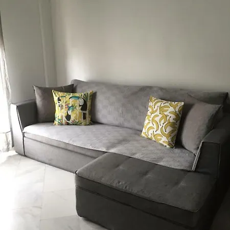 Leoforos 28is Oktovriou Lägenhet *