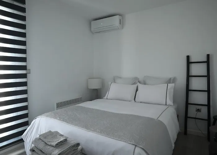 Leoforos 28is Oktovriou Apartamento *